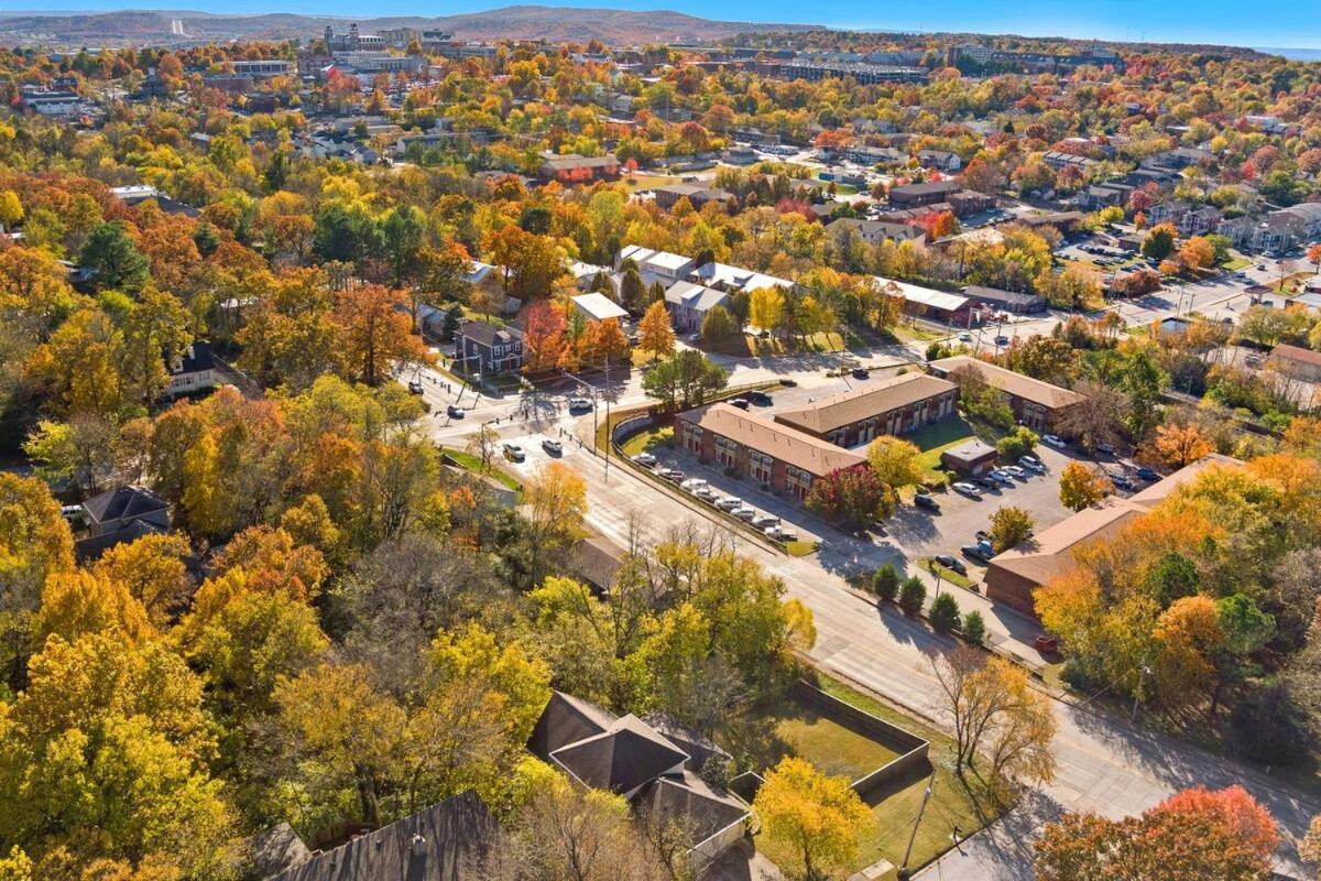 Fayettevilla -3 Min To The U Of A And Bike Trails Fayetteville Extérieur photo